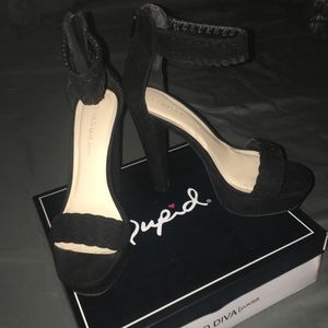 BLACK SUEDE OPEN HEELS